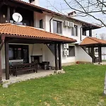 марковската къща * Oreshak (Lovech)